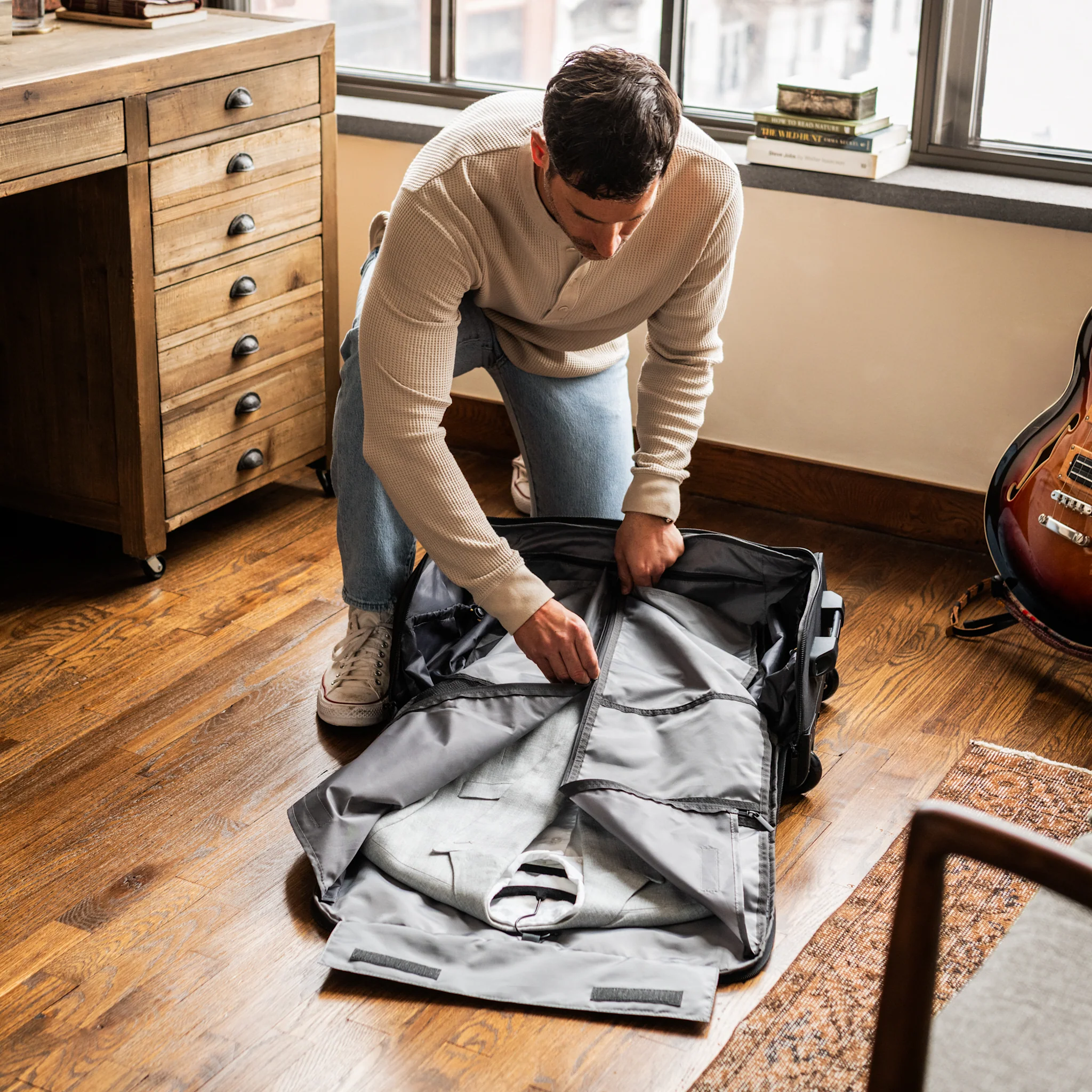 Carry-On Garment Roller - Image 3