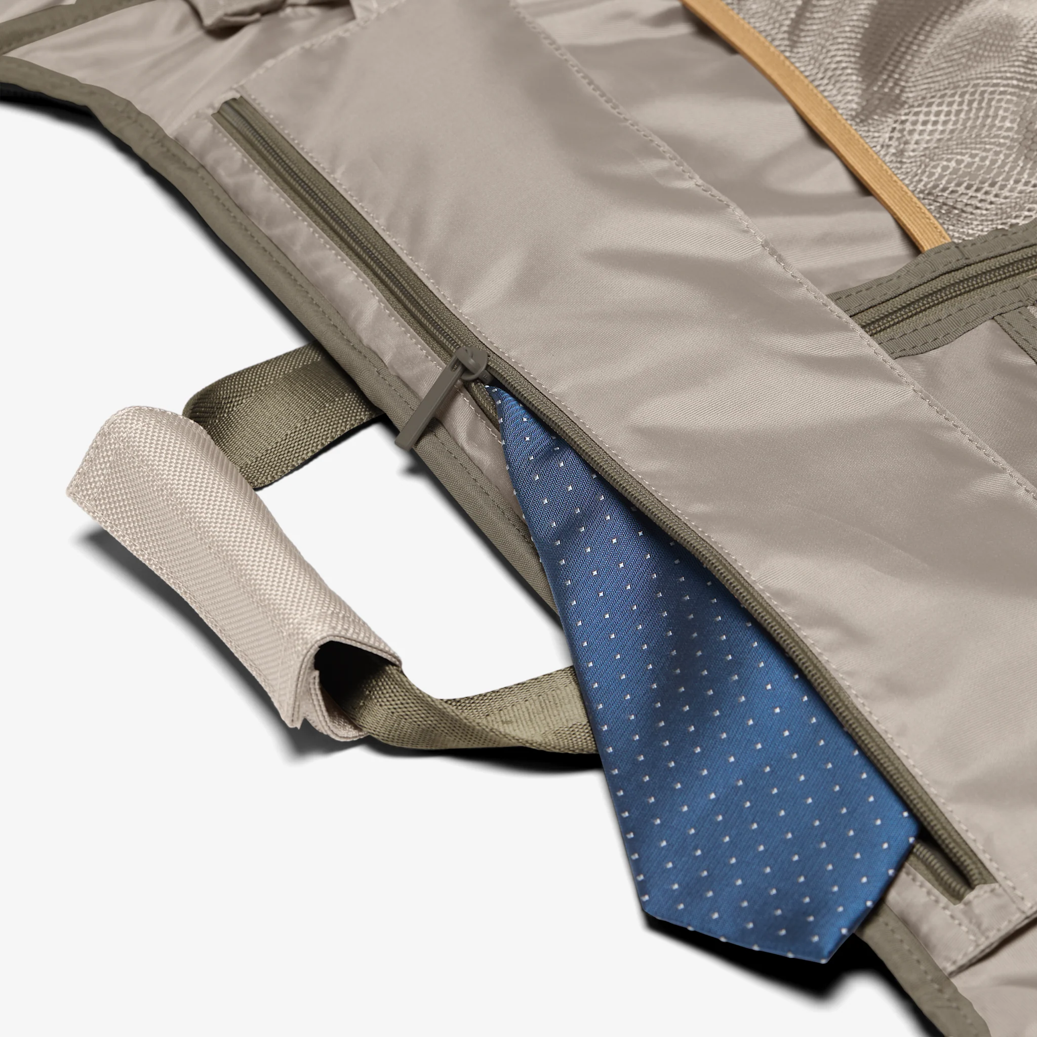 The Premium Garment Duffel 45L - Image 138