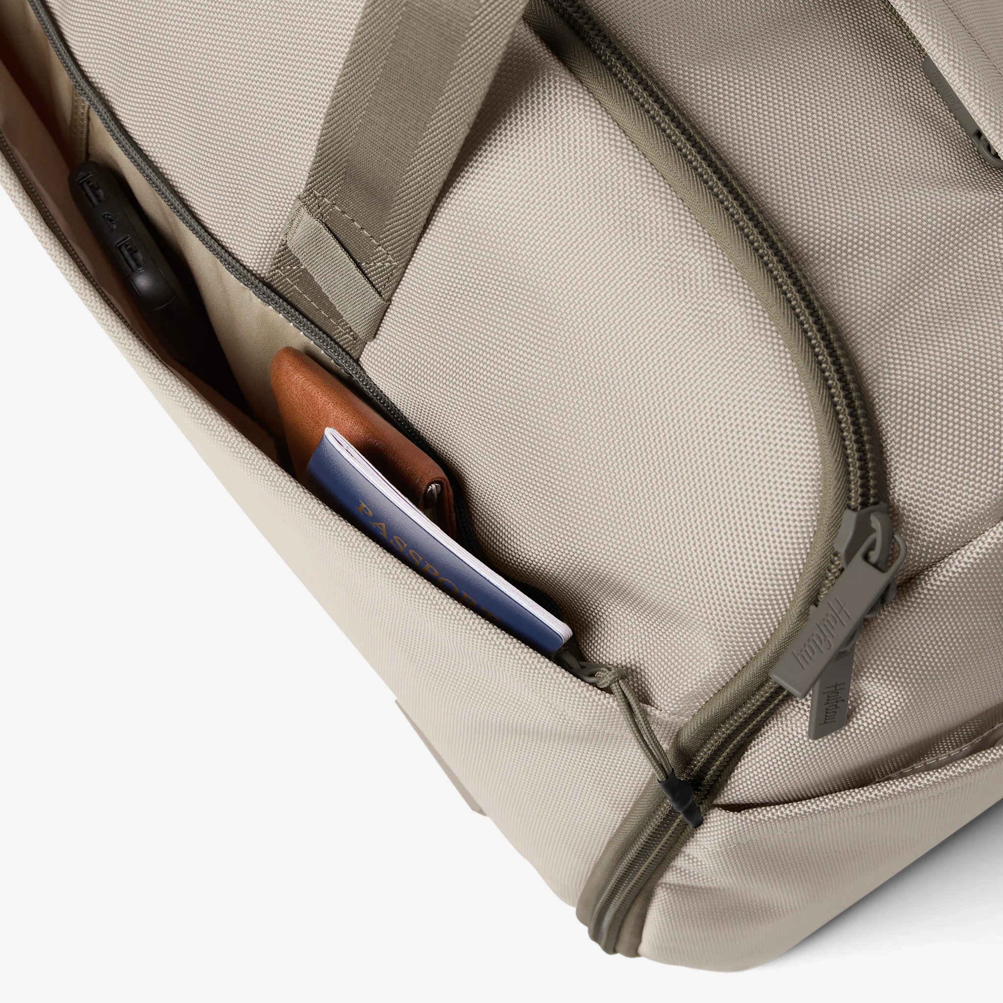 The Premium Garment Duffel 45L - Image 144