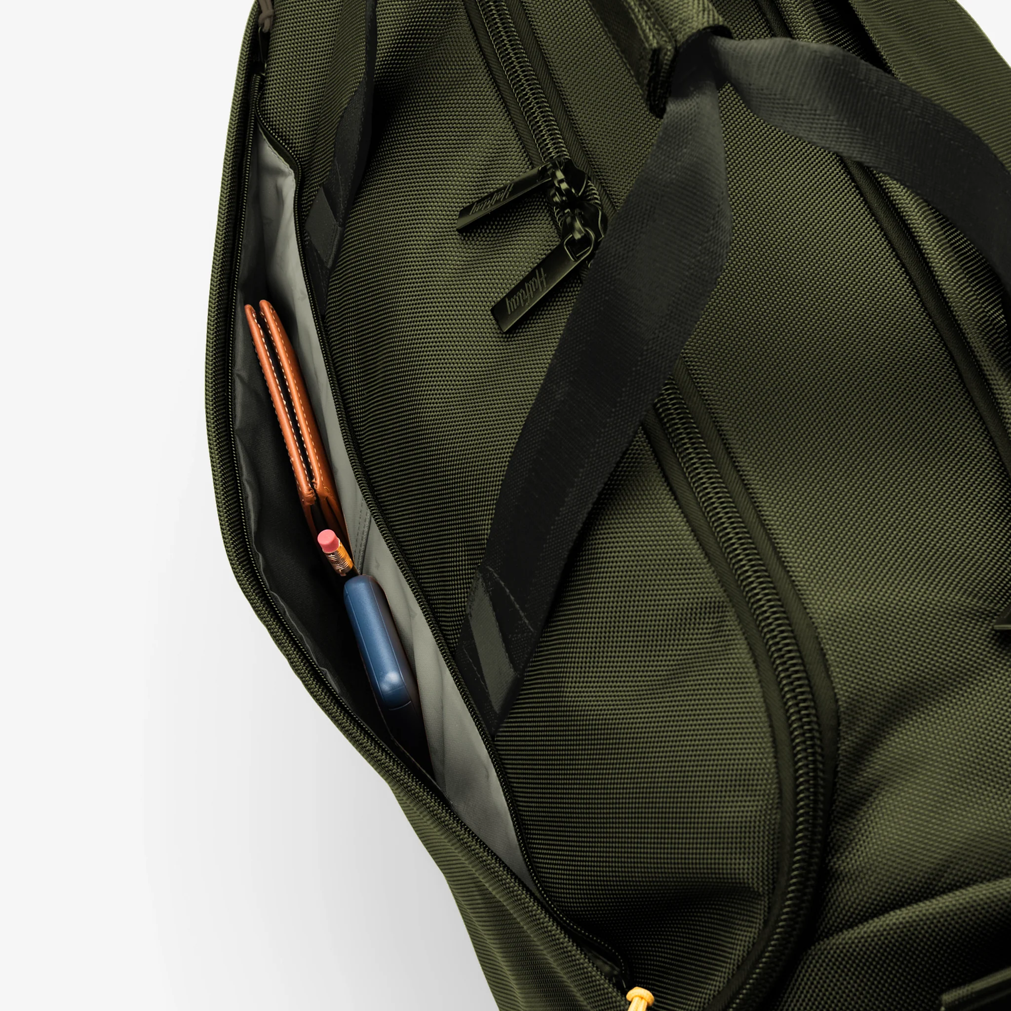 The Premium Garment Duffel 45L - Image 165