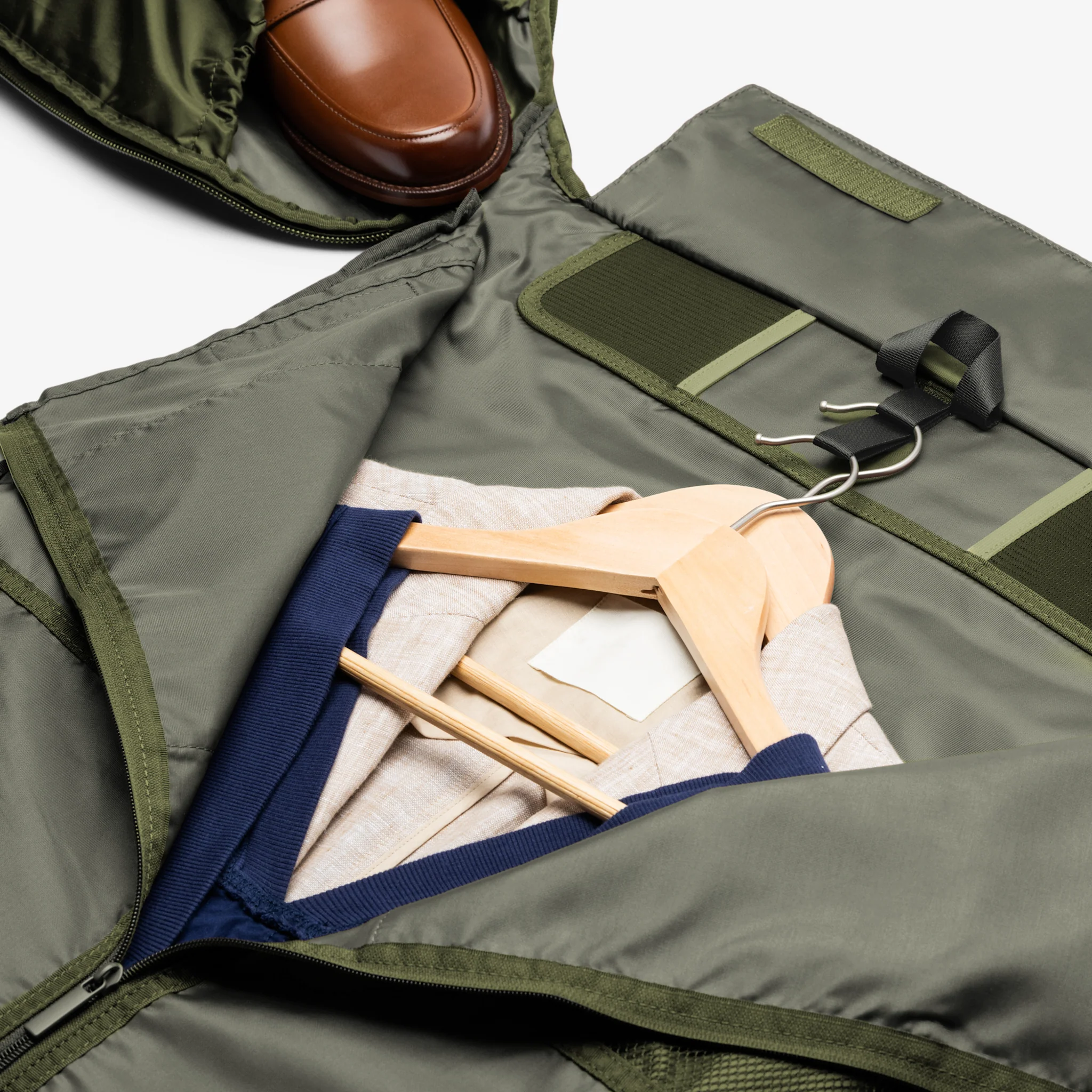 The Premium Garment Duffel 45L - Image 169