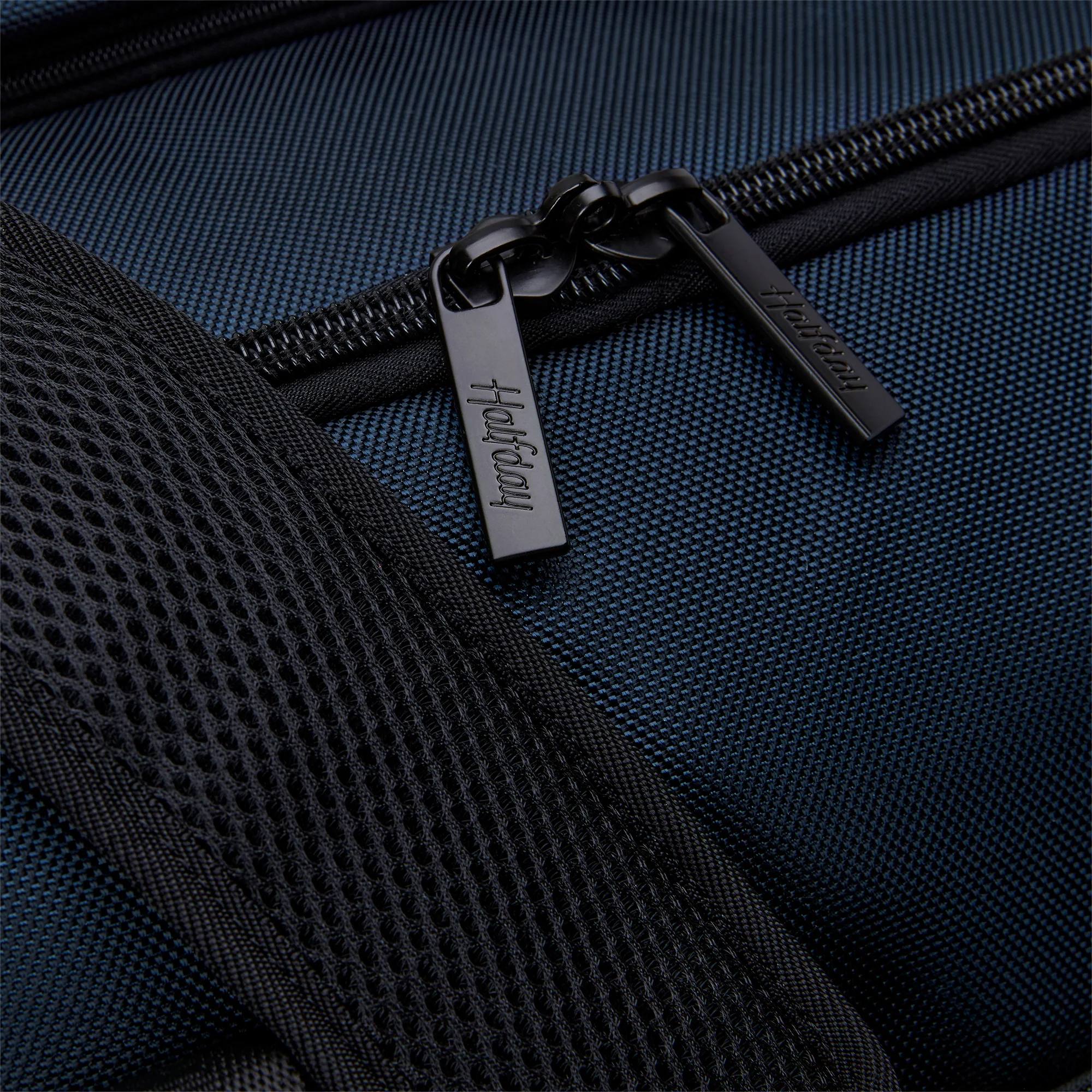 The Premium Garment Duffel 45L - Image 17