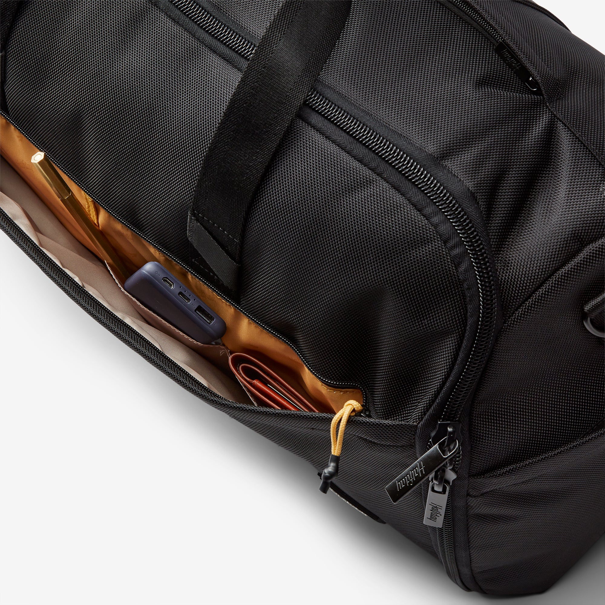 The Premium Garment Duffel 45L - Image 4