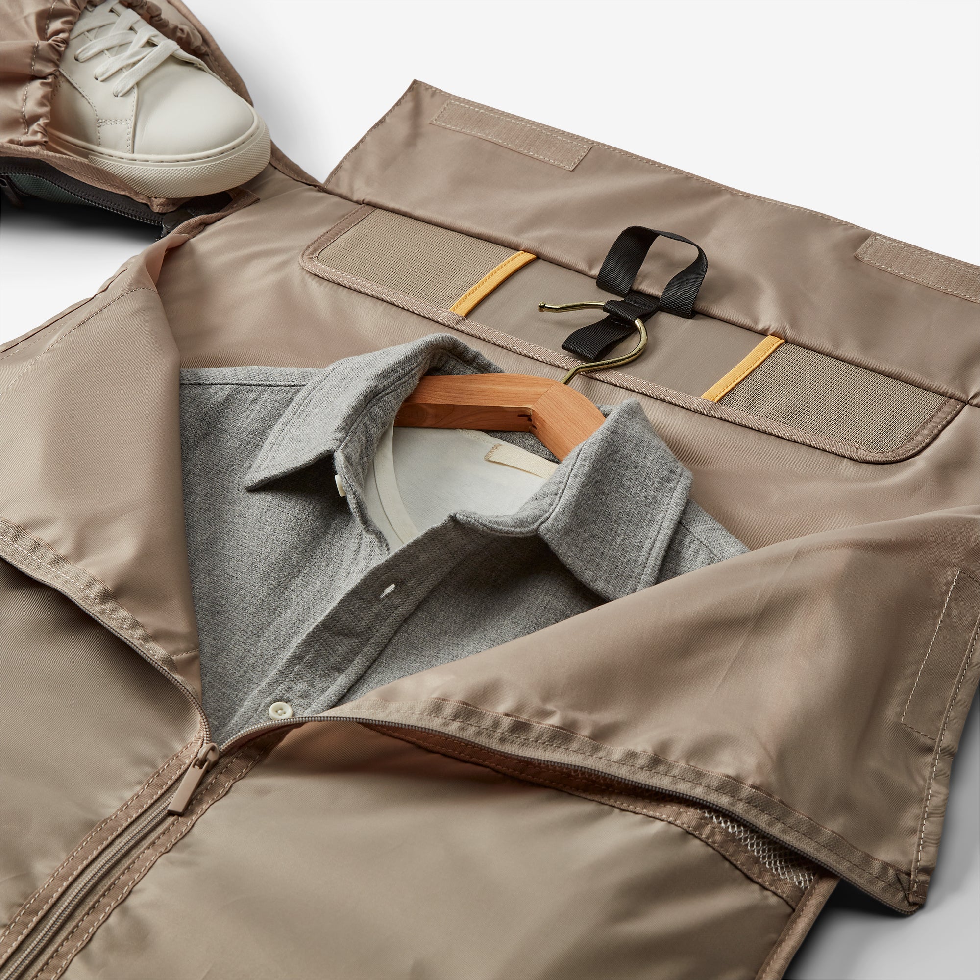 The Premium Garment Duffel 45L - Image 40