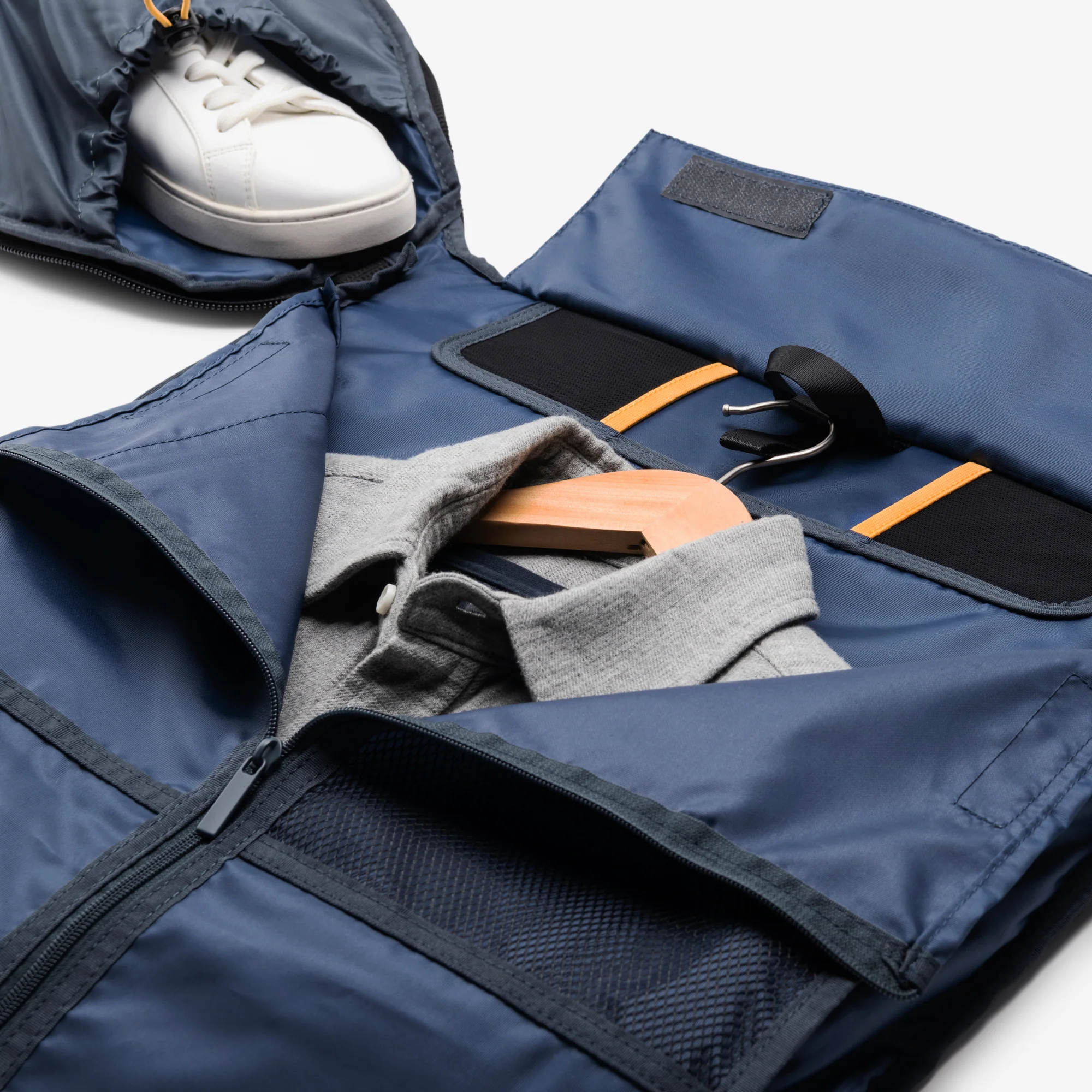 The Premium Garment Duffel 40L - Image 19