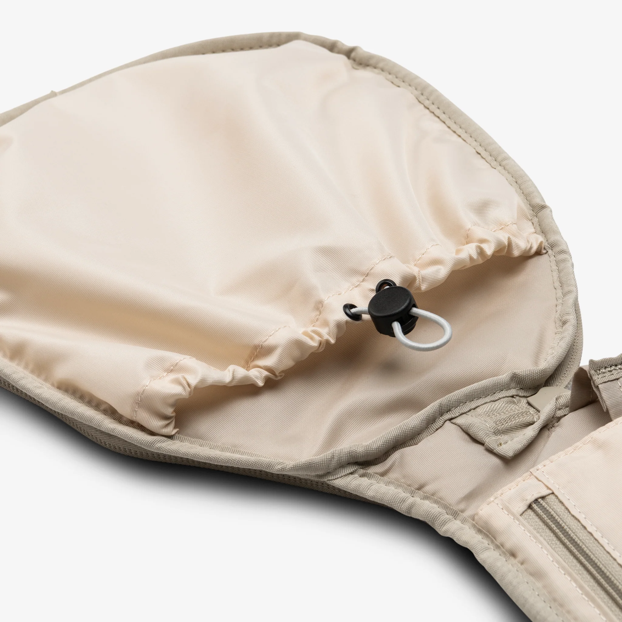 The Premium Garment Duffel 40L - Image 49