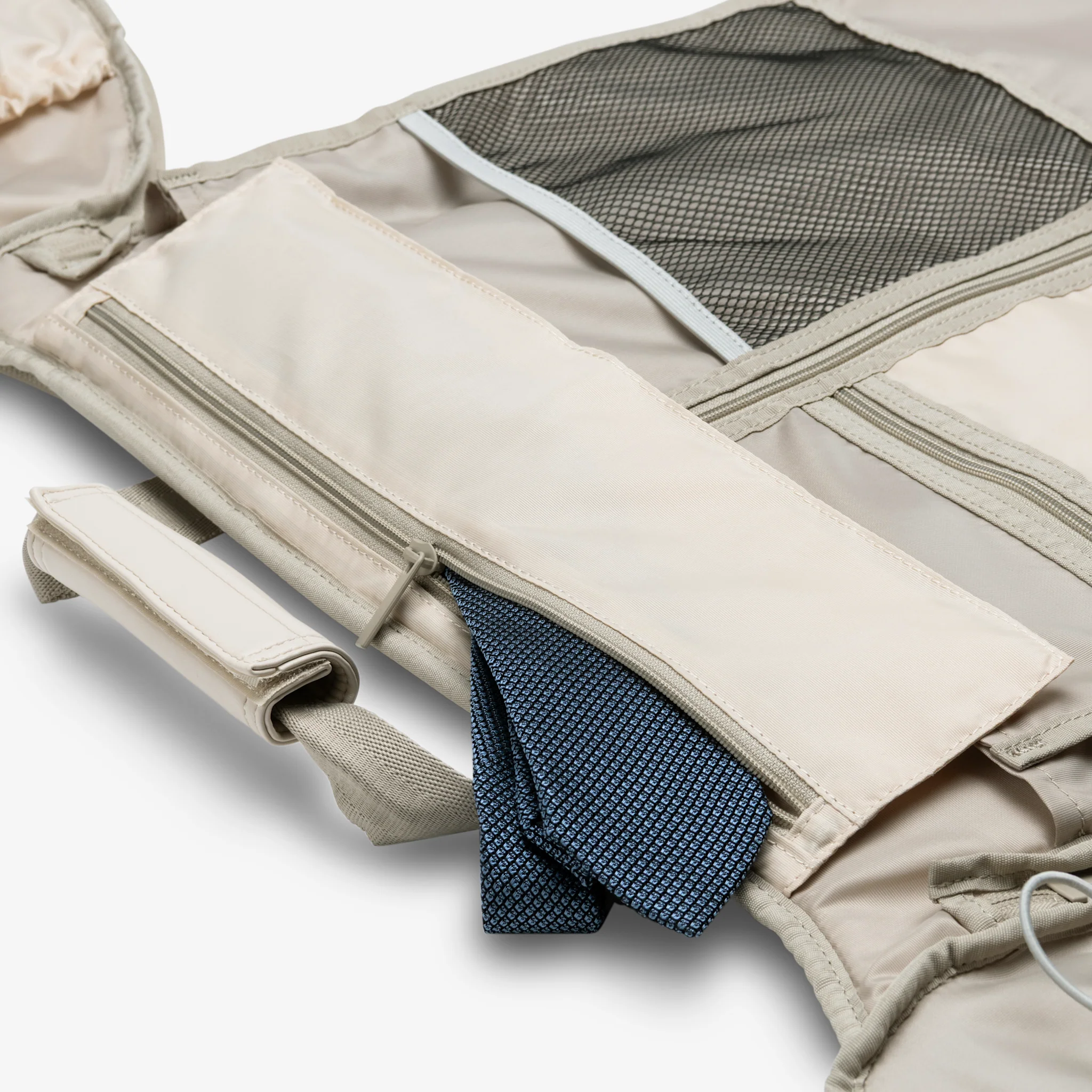 The Premium Garment Duffel 40L - Image 50