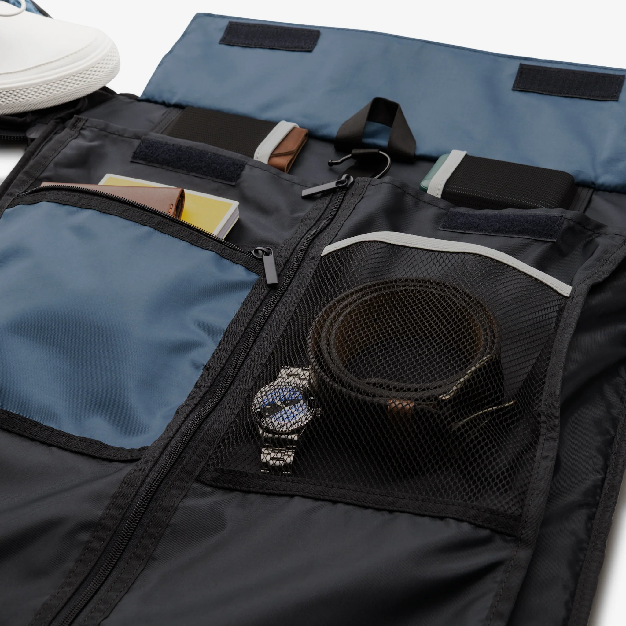 The Premium Garment Duffel 40L - Image 77