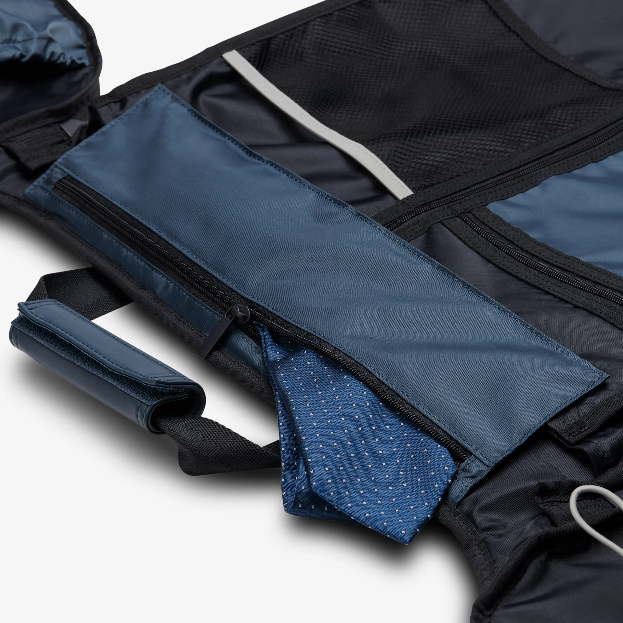 The Premium Garment Duffel 40L - Image 81