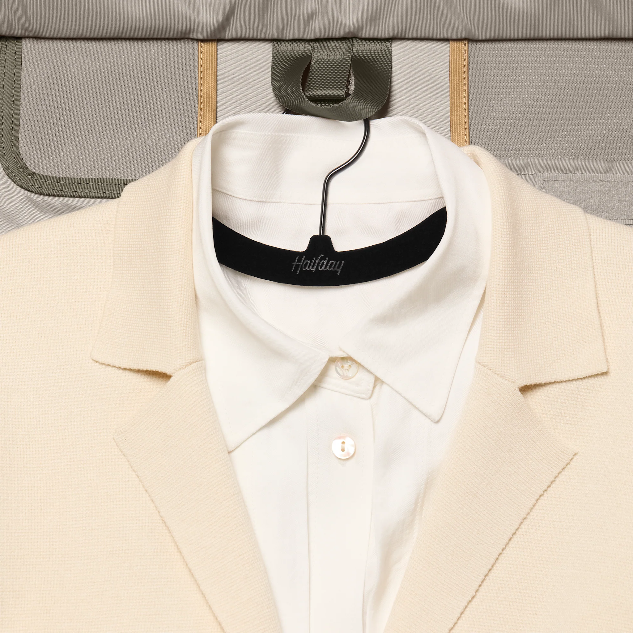 The Premium Garment Duffel 40L - Image 95