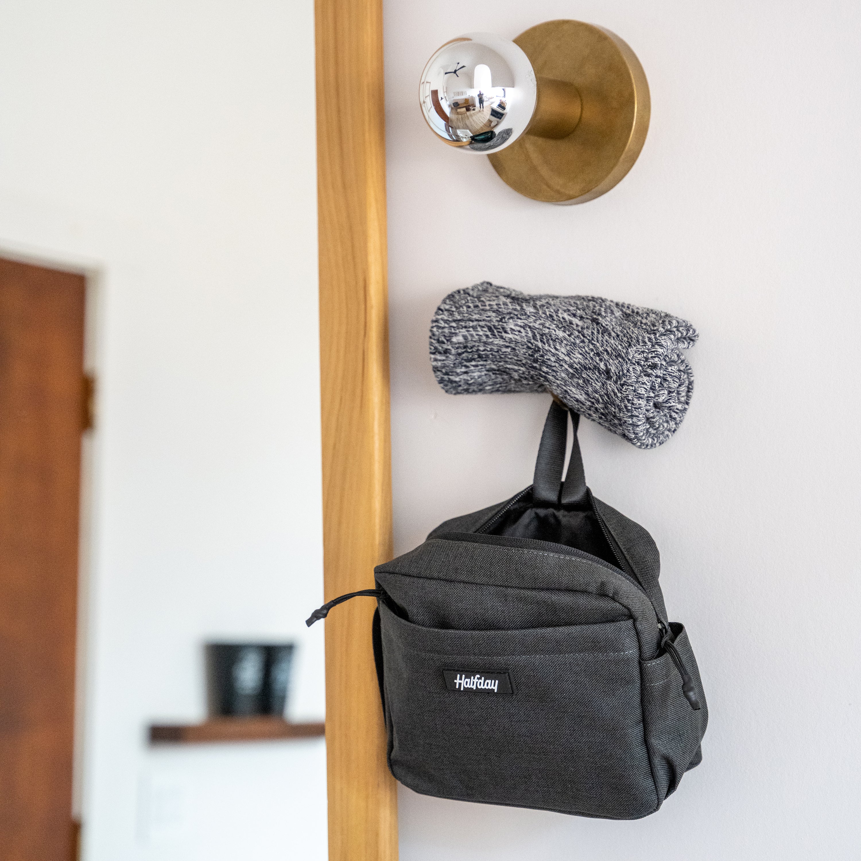 The Sidecar Toiletry Kit - Image 13